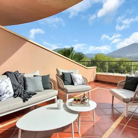 Ubicacion Y Vistas Panoramicas En Nueva Andalucia - Magna 108 Marbella